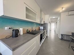 Perla Blu - Modern Seaside Escape