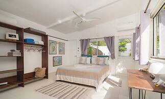 Seaside Serenity 2BR Oasis on Enchanting Moorea