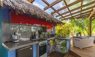 Exquisite Bungalow With Beachfront Jacuzzi