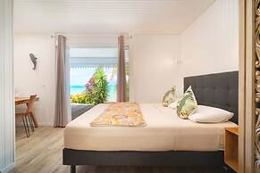 Luxurious Ocean Front 5BR Villa