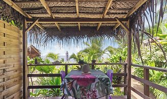 Romantic Beachfront Escape With Modern Comforts