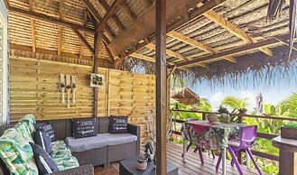 Romantic Beachfront Escape With Modern Comforts