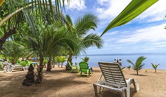 Romantic Beachfront Escape With Modern Comforts