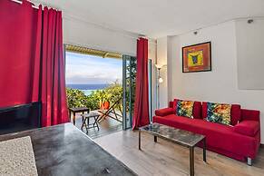 3BR Villa M Mento With Infinity Pool