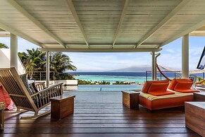 3BR Villa M Mento With Infinity Pool