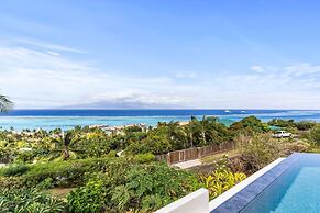 3BR Villa M Mento With Infinity Pool