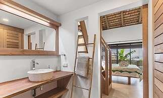 Seaside Paradise 6BR Beachfront Haven in Moorea