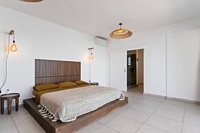 Spacious 3BR Oceanfront Retreat Paea Tahiti