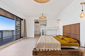 Spacious 3BR Oceanfront Retreat Paea Tahiti