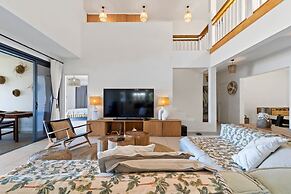 Spacious 3BR Oceanfront Retreat Paea Tahiti