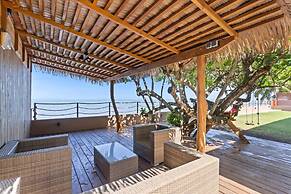 Spacious 3BR Oceanfront Retreat Paea Tahiti