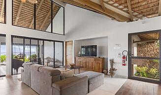 Seaside Haven Expansive 3BR Villa in Moorea