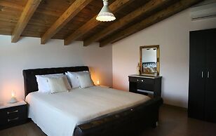 Villa Manos in Ligia