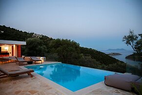 Villa Dara AND Todd in Sivota
