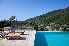 Villa Dara AND Todd in Sivota