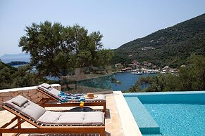 Villa Dara AND Todd in Sivota
