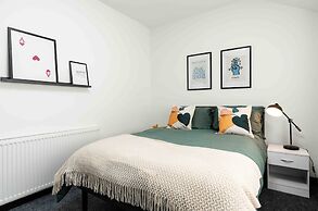 3 Mins to Stadium W M Dishwasher Sofa Bed