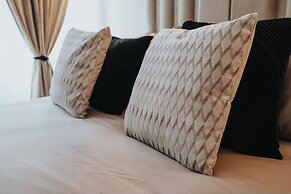 Bold St Aparthotel Book Individually or Book 8!