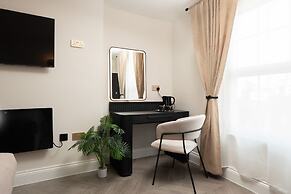 Bold St Aparthotel Book Individually or Book 8!