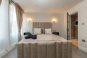 Bold St Aparthotel Book Individually or Book 8!