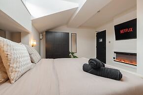 Bold St Aparthotel Book Individually or Book 8!