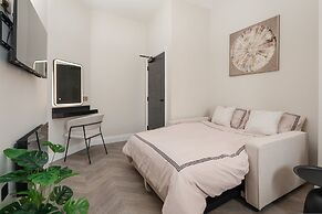 Bold St Aparthotel Book Individually or Book 8!