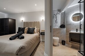 Bold St Aparthotel Book Individually or Book 8!