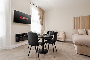 Bold St Aparthotel Book Individually or Book 8!