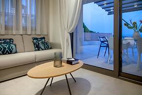Lumiere Villa Monolithi 1