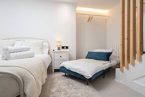 Hideaway W M Sofa Bed Kitchenette Parking