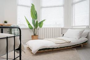 Kitchenette W M Sofa Bed Ensuite Parking
