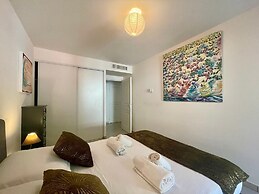 One Bedroom Flat Near Monaco
