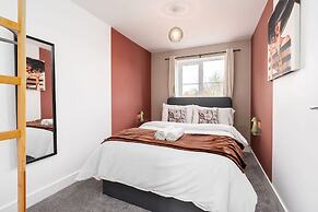 Perfect Booking 3 Bed Spacious Parking