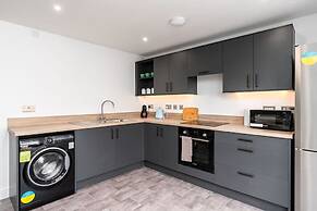 Perfect Booking 3 Bed Spacious Parking