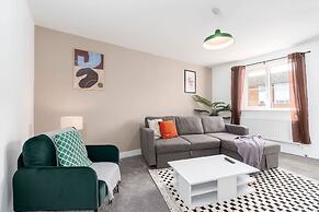 Perfect Booking 3 Bed Spacious Parking