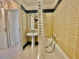 2 Rooms in Luxury Residence Bordering Monaco