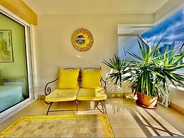 2 Rooms in Luxury Residence Bordering Monaco