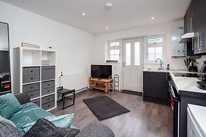 Relaxing Annexe With Garden Access Parking