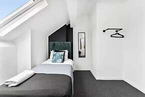 Perfect Booking 4 Bed Home in Sheffield