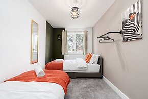 Perfect Booking Private Garden Large Parking