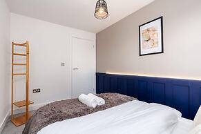 Perfect Booking Private Garden Large Parking