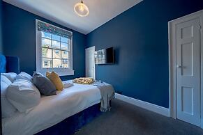 Stunning Bath Home Sleeps 12 Ideal for Hen Stags