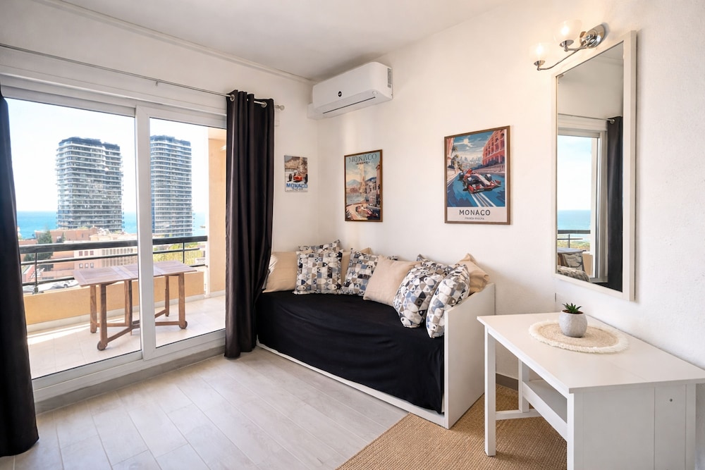 T2 Balcony With Barbecue Tennis MC