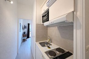 T2 Balcony With Barbecue Tennis MC