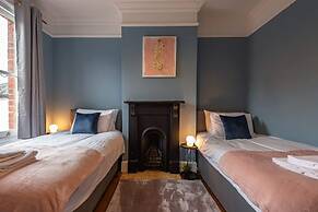 Cosy Reading Home - Superfast Wifi Private Garden