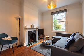 Cosy Reading Home - Superfast Wifi Private Garden
