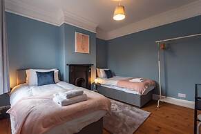 Cosy Reading Home - Superfast Wifi Private Garden