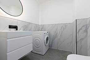 Southampton Getaway Huge Home Garden Sleeps 10