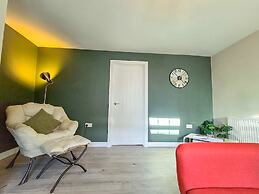 Perfect Booking 2 Bed Home in Merthyr Tydfil