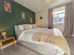 Perfect Booking 2 Bed Home in Merthyr Tydfil